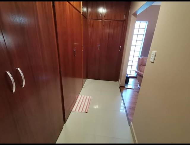 4 BEDROOM HOUSE FOR SALE IN VAALPARK